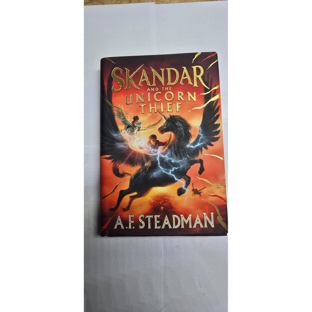 Skandar y el Ladrón de Unicornios/ Skandar and the Unicorn Thief by A. F....